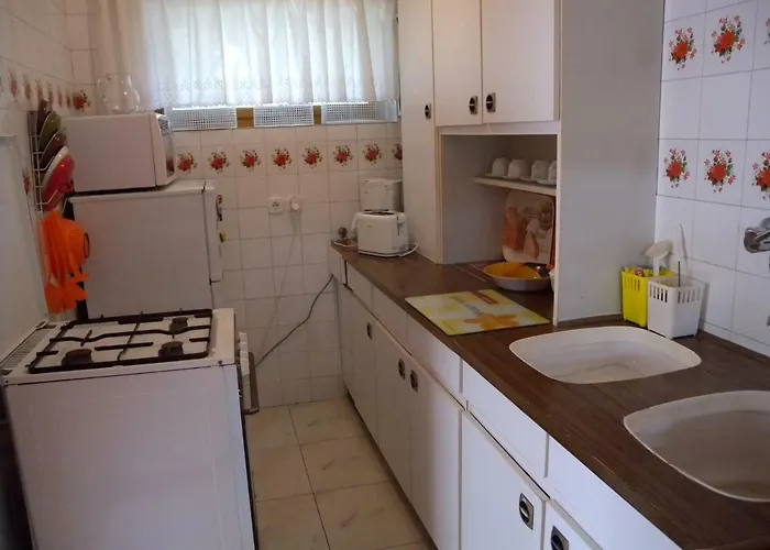 Case de vacanță In - Balaton 19923 *